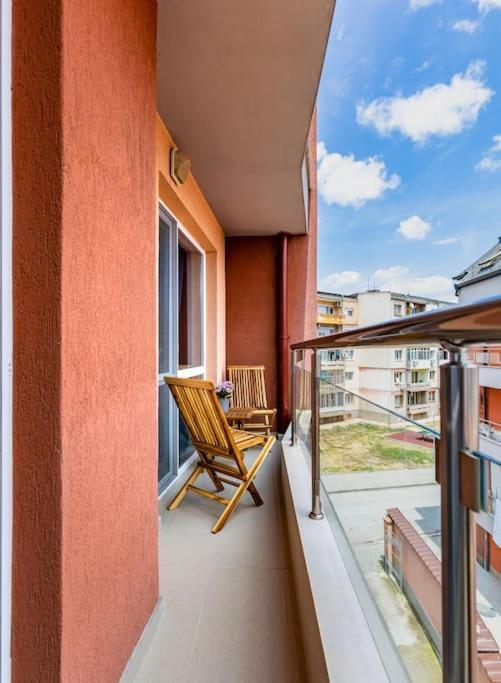 Ferienwohnung The Little Beauty Next To Old Town & Kapana Plowdiw Exterior foto
